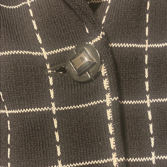 St. John Black and White Windowpane Blazer - Picture 4 of 6